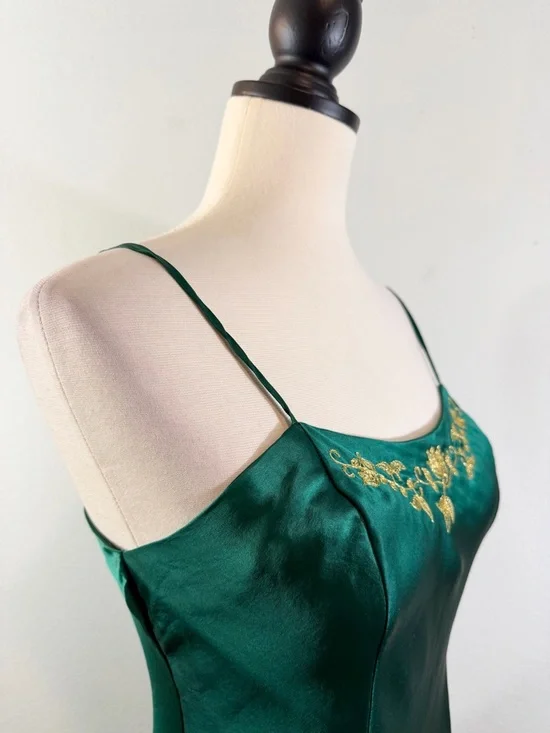 90s Vintage Victoria’s Secret Silk Slip Dress XS Emerald Green Gold Embroidered - Picture 5 of 11